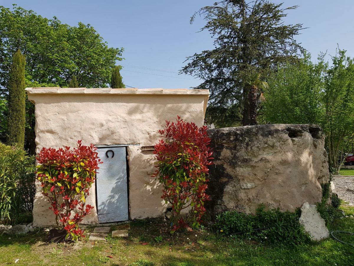 Le Mas De La Calade Bed and Breakfast Aix-en-Provence Eksteriør billede
