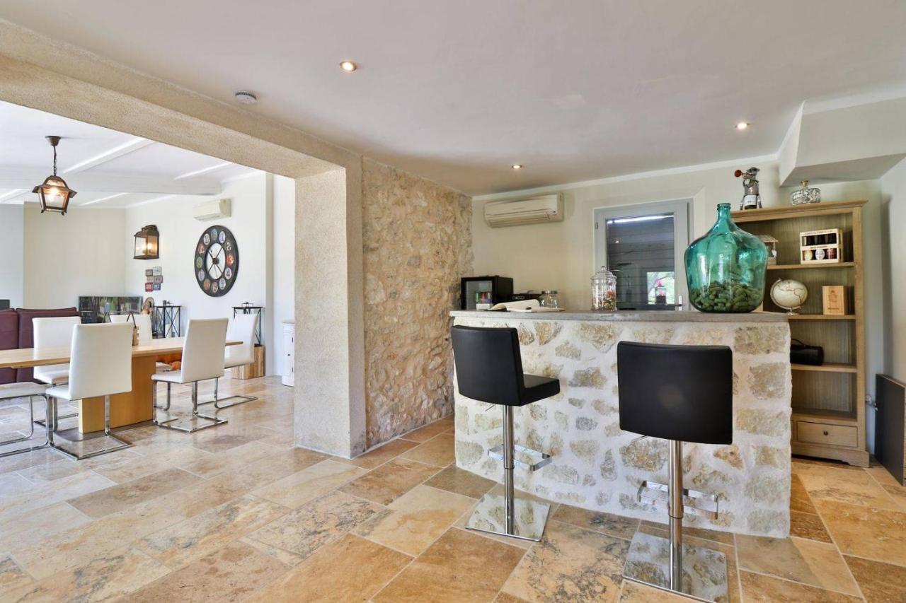 Le Mas De La Calade Bed and Breakfast Aix-en-Provence Eksteriør billede